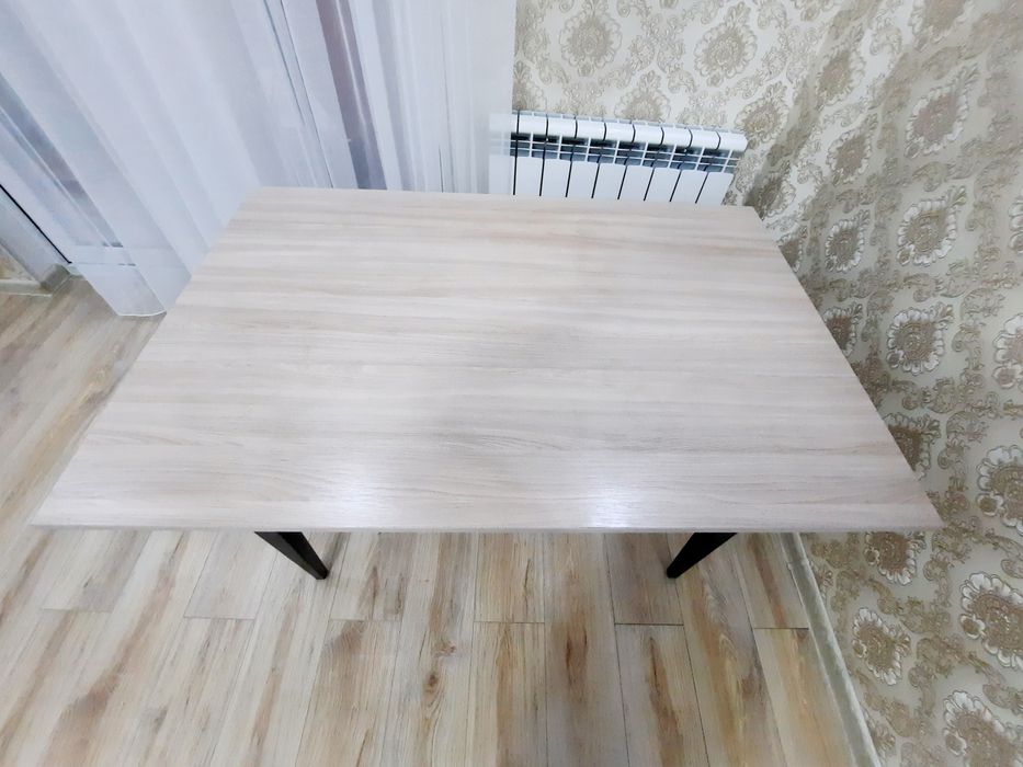 Шифонер в идеальный состояние. Разм. высота 2м, длина 1.20, ц.40000т