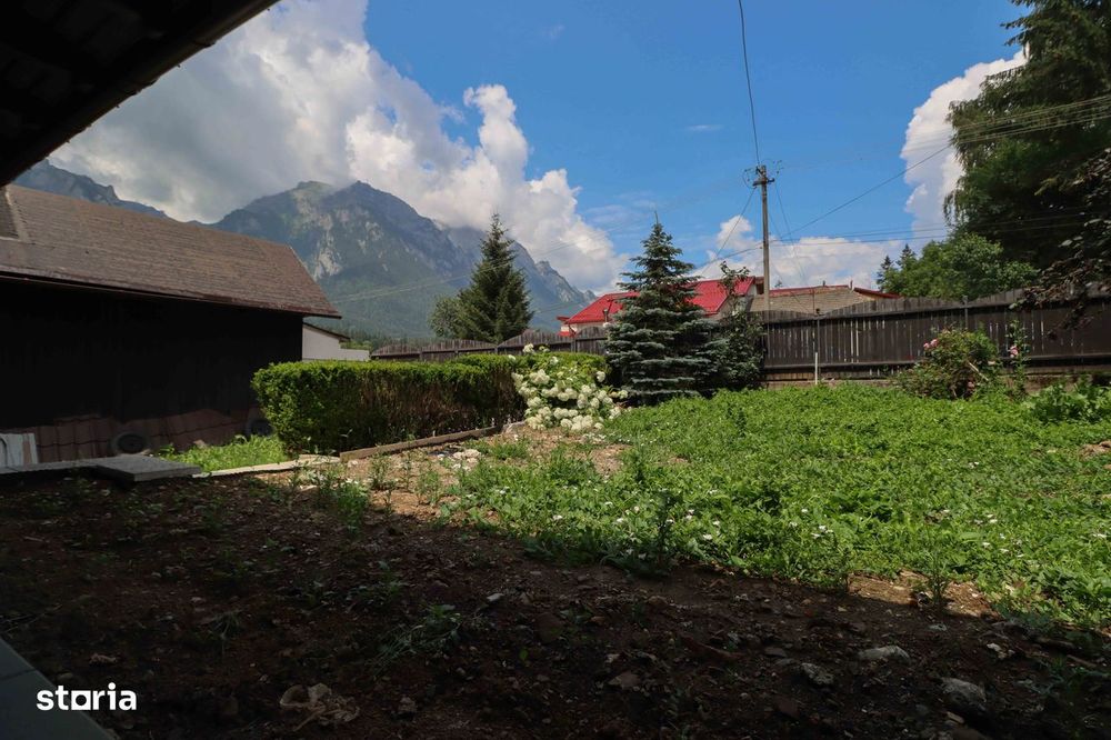 Vila D+P+E+M de vanzare in Busteni - Cartier Zamora - Vedere la munte