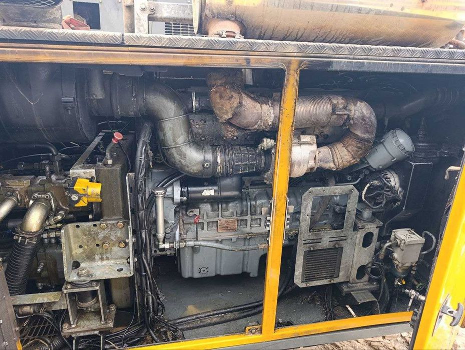 LIEBHERR LB 36 буронабивные сваи