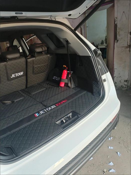 Чехлы в багажник jetour x90.