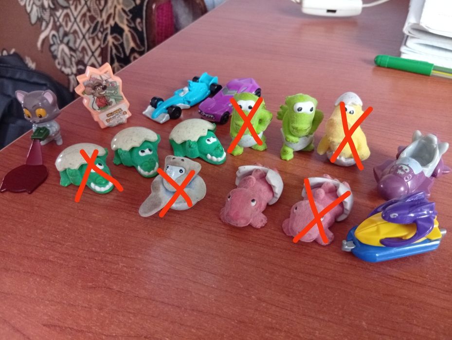 Игрушки Киндер сюрприз разное