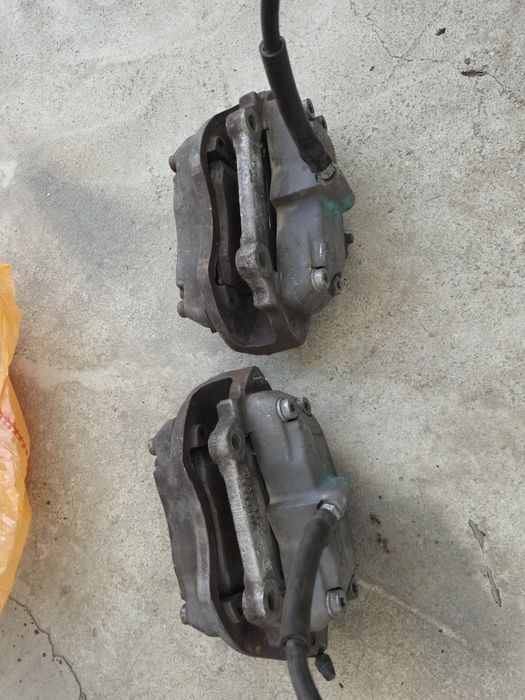Brembo Продам супорта на W211 E500, S220 E500