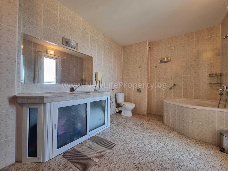 Продава се Двустаен апартамент в Свети Влас - 111 кв.м за 1568 €/кв.м - Снимка #11