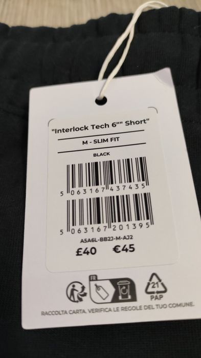 НОВИ Gymshark M size slim fit мъжки къси Tech панталони
