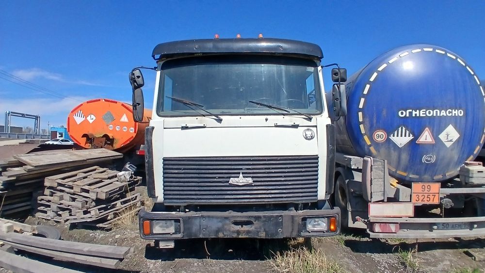 Продам МАЗ нормальном состояние