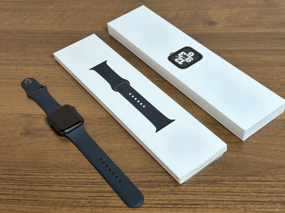 Apple Watch SE 44mm Space Gray