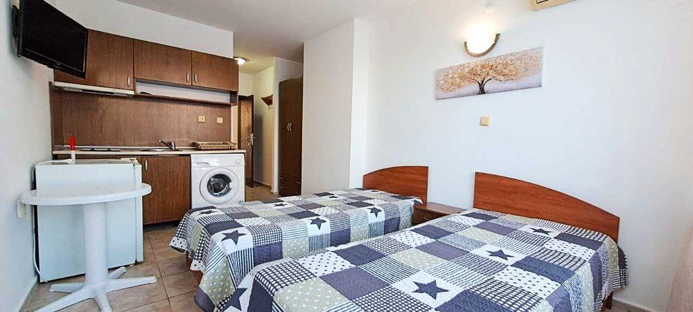 Продава се Едностаен апартамент в Свети Влас - 31 кв.м за 1355 €/кв.м - Снимка #1