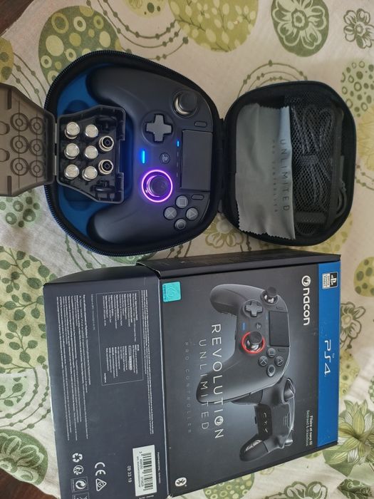 Nacon Revolution Unlimited Pro Controller - PS4/ PC - Nou!