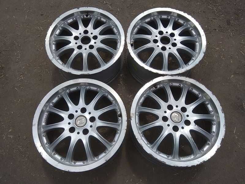 Продам оригинальные легкосплавные диски "BINNO"