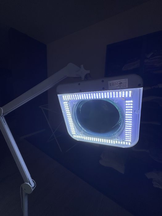 Lampa Profesionala  Led cu Lupa  Încorporata