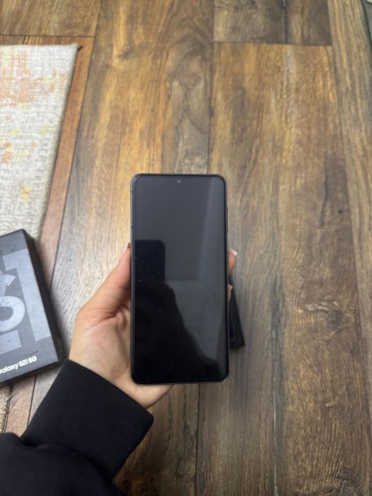 Продам телефон samsung galaxy s21