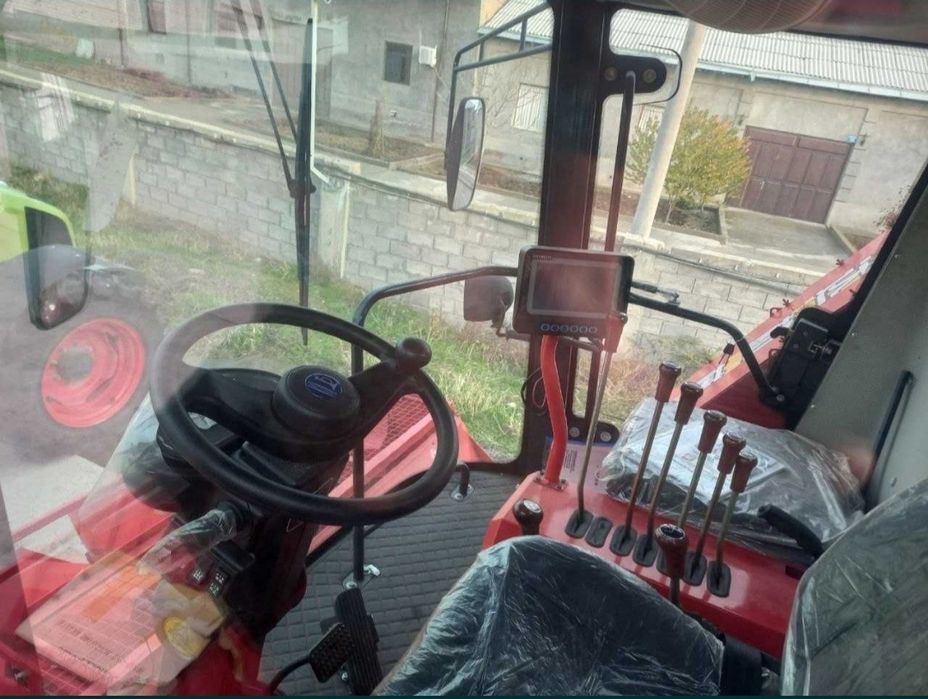 Макка комбайн жухорини алохида силосни алохида йигади