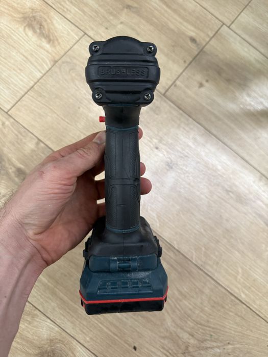 Alteco ударный шуроповерт с двумя аккомуляторами.