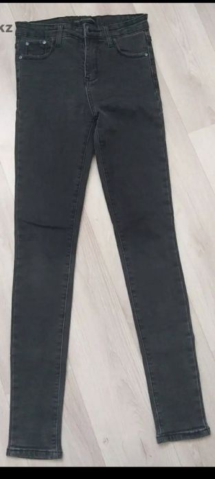 Продам джинсы размер 40-42