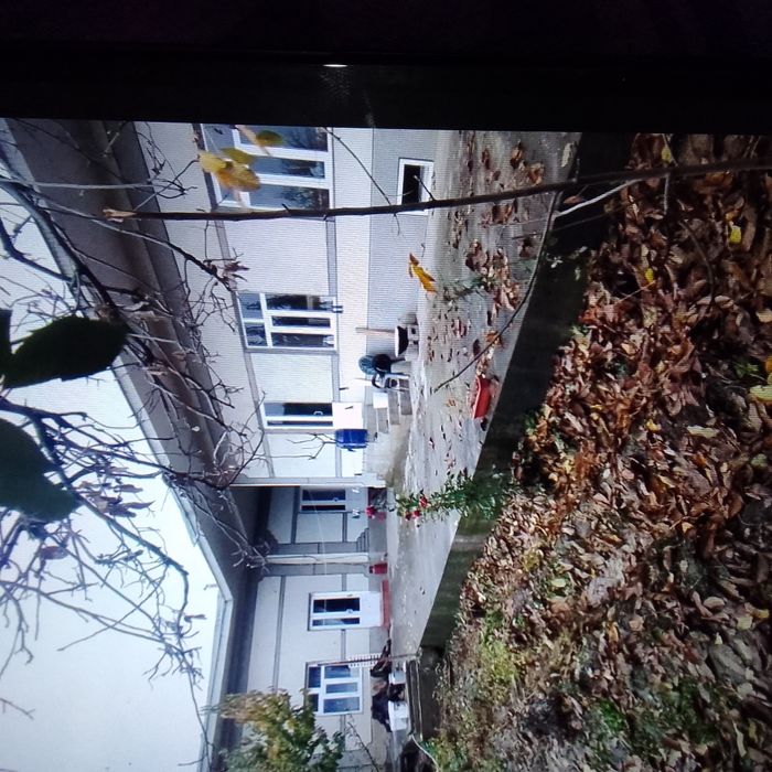 Srochna hovli sotiladi 8sutiq yangi xovli 5yil boʻldi qurilganiga