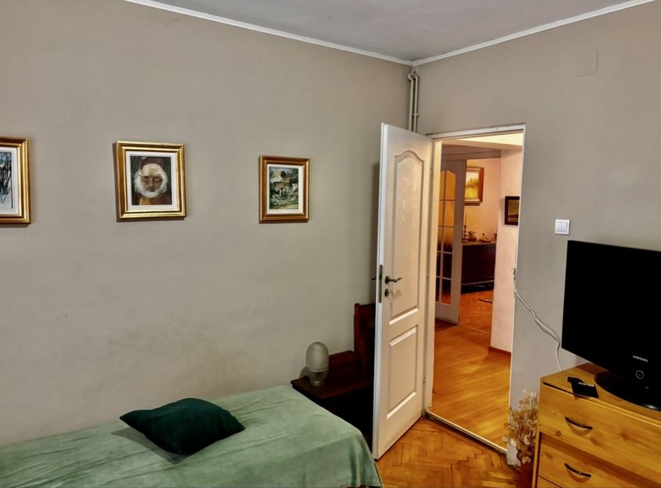Vand Apartament 3 Camere Unirii / Biblioteca Județeana