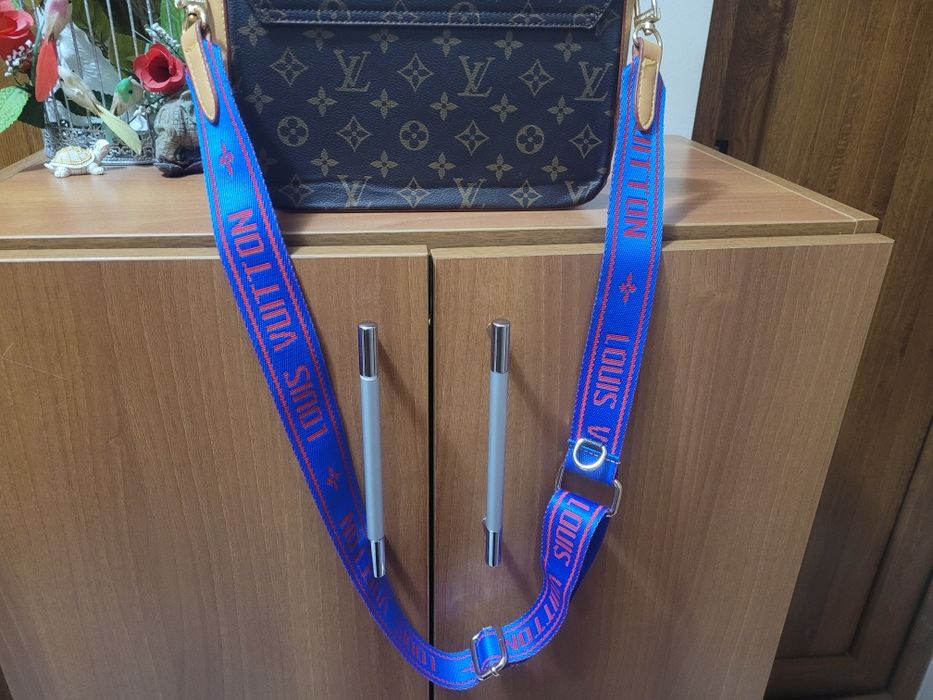 Дамски    чанти..