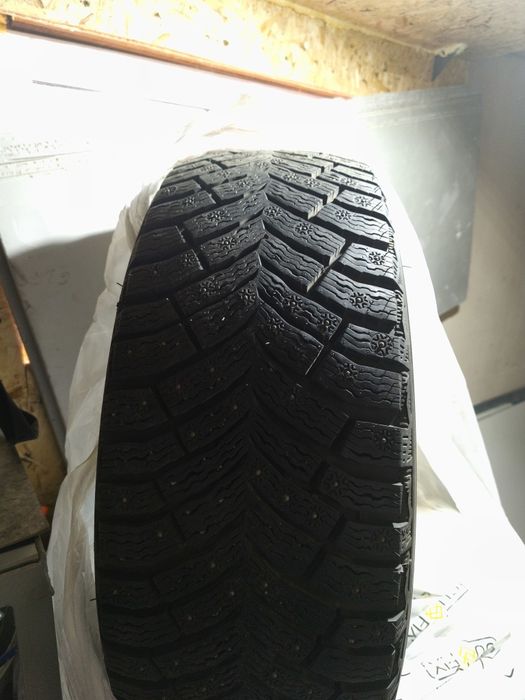 Резина michelin 215/55 17