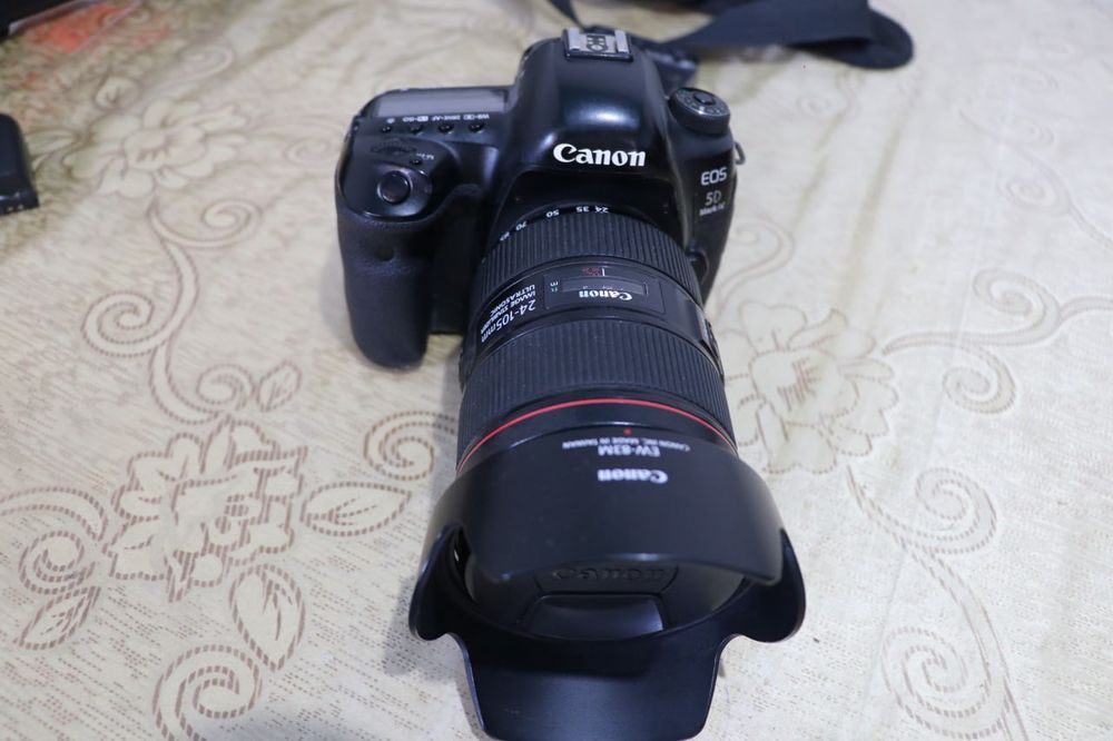 Canon mark 4  2-pokaleniya 24-105 srochniy sotiladi