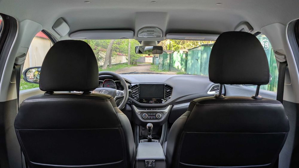 Lada Vesta SW Cross 1.6 MT Luxe (2020)