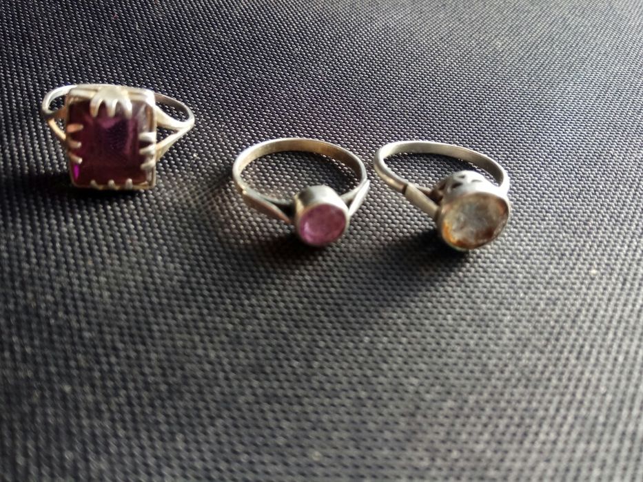 Продравам три винтидж сребърни пръстена с камъни