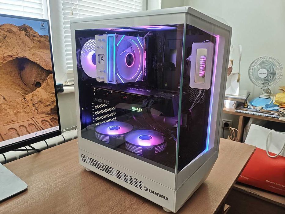 Геймърски компютър, 32gb DDR5, Rx 6800xt 16gb, Ryzen 7500F, 1tb Nvme, 850W