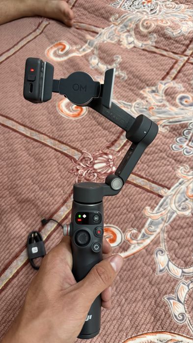 DJI Osmo Mobile 8 + Multifunctional Module