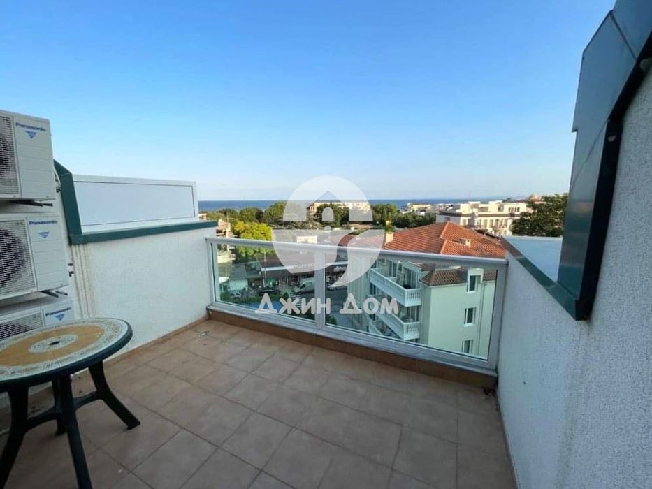 Тристаен апартамент с ГЛЕДКА МОРЕ в к-с „Омега“, с. Равда