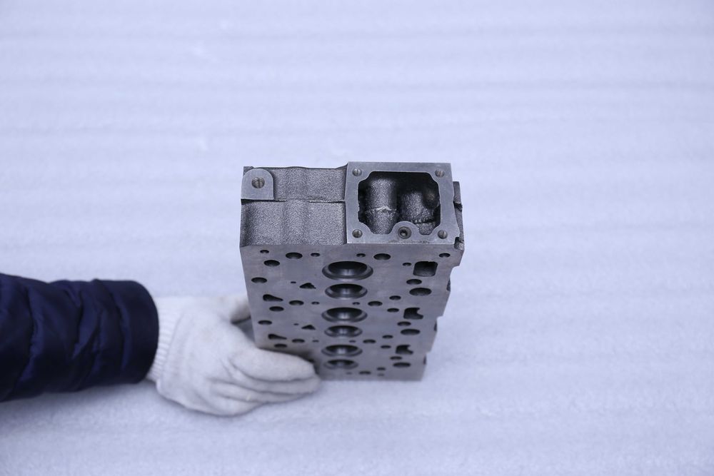 Chiulasa motor Kubota D1105 - Piese motor Kubota