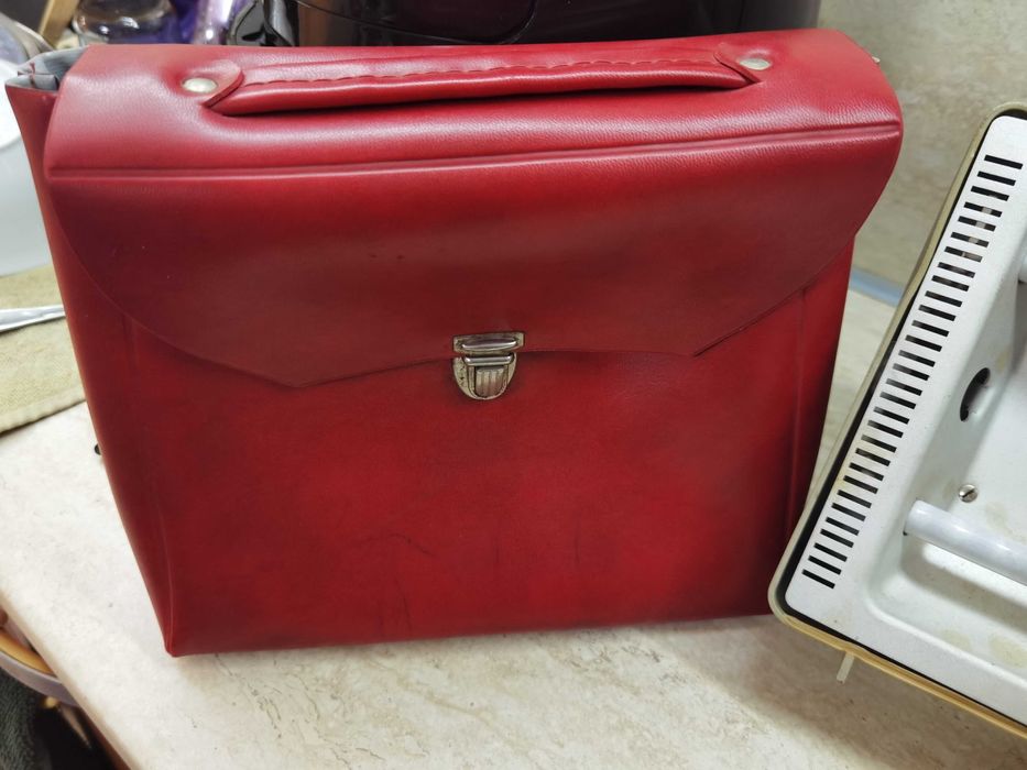 Продавам стара кварцова печка Thelta-Sonne Q.17 от DDR