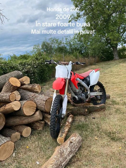 Honda de 250 2009