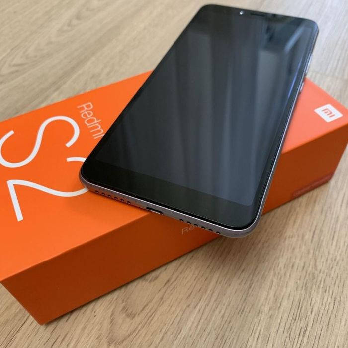 Redmi s2 Qualcomm Snapdragon 8 ядер.