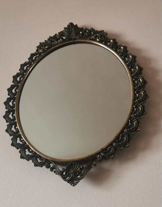 Овално огледало във френски винтидж рококо стил златна рамка бронз