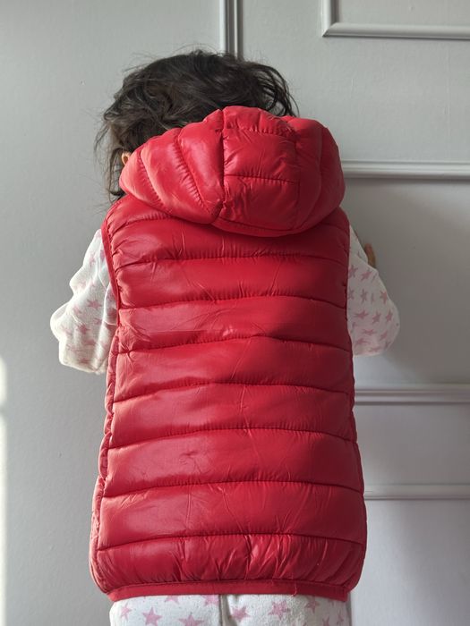 Безрукавка новая