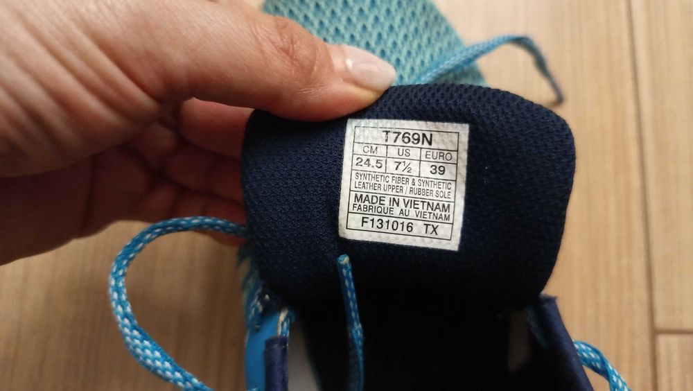 Дамски маратонки Asics