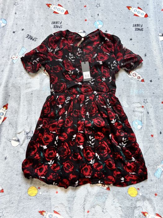 Платья новые 42-44р