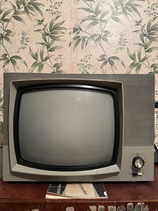 Продам телевизор Берёзка