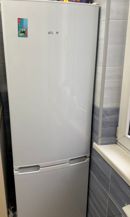 Холодильник ATLANT продам