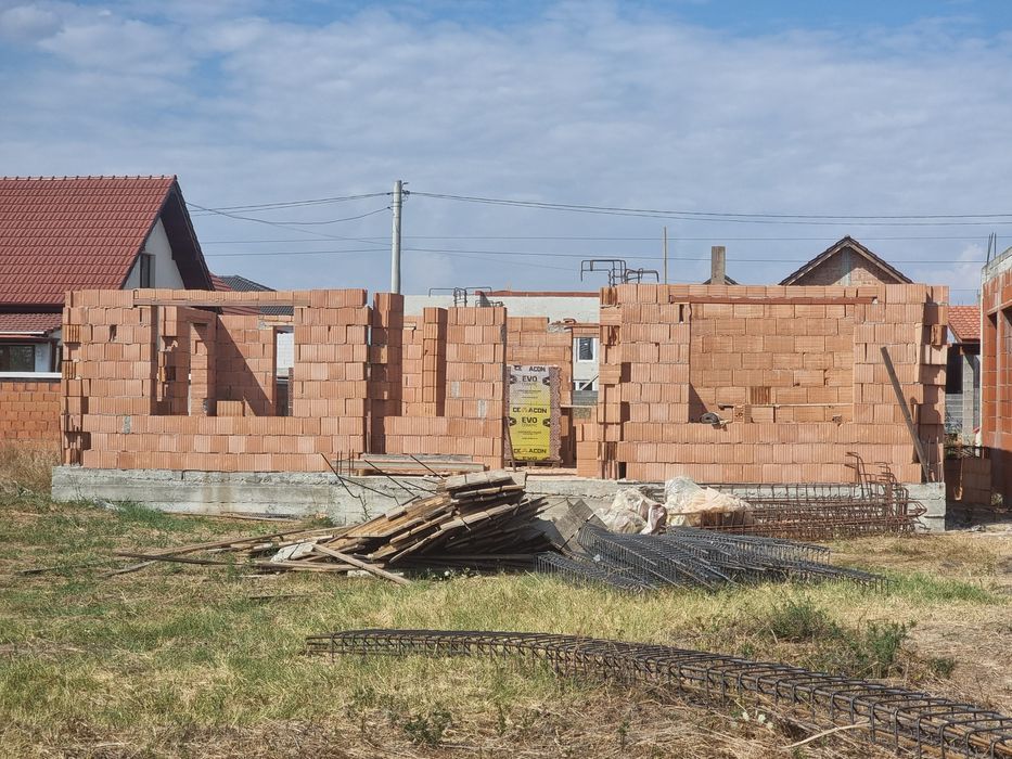 Schimb casa cu apartament in Arad