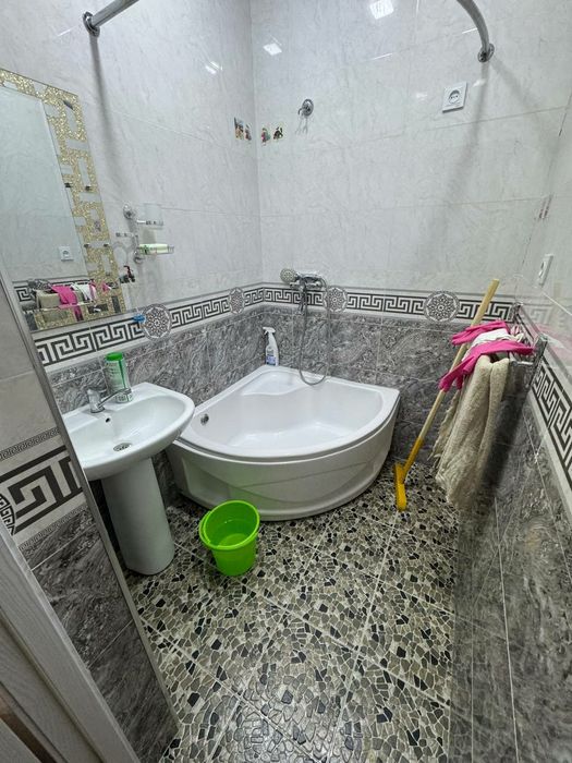 Qorasuv karzinka oldida ijarag kvartira beriladi 2 xona