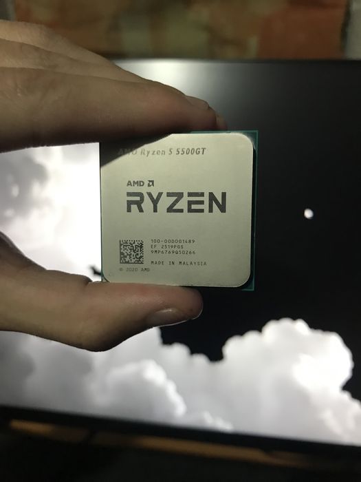 Ryzen 5 5500 GT.