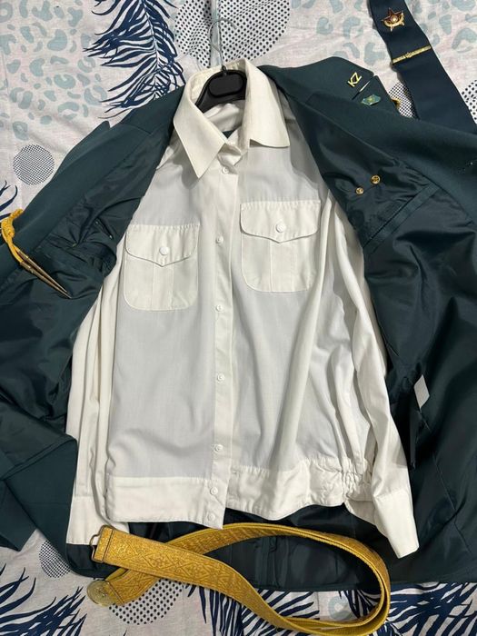 Парадный форма с этикетком