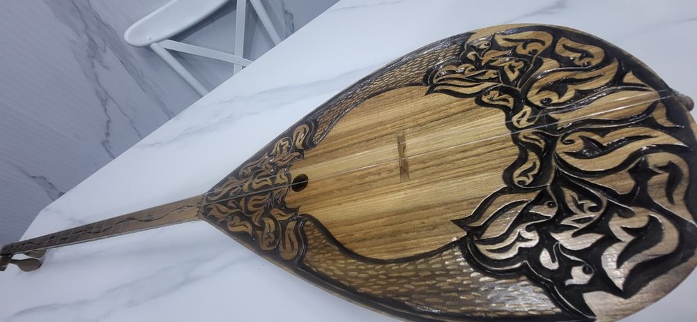 Домбыра сатылады