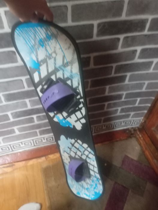 Продам зимний  сноуборд