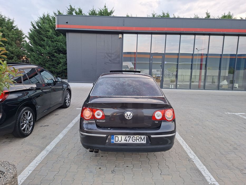 Vând PASSAT b6 2.0 tdi