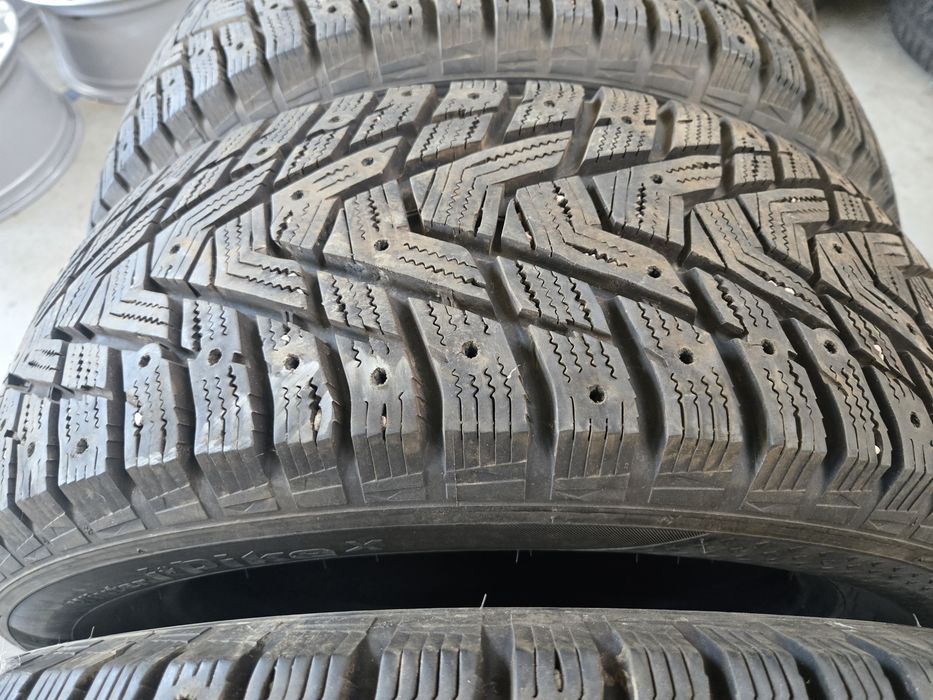 Anvelope iarna 225 60 17 Hankook dot2022 ca si noi