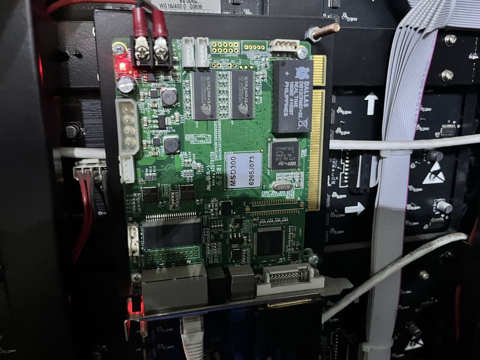 Светодиодный пилон LEDsi