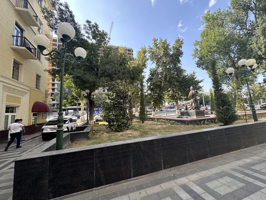 Парк Бобура 2 ком. аренда Шота Руставели