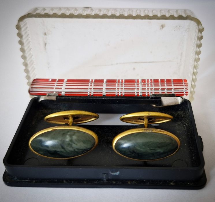 Запонки позолоченые