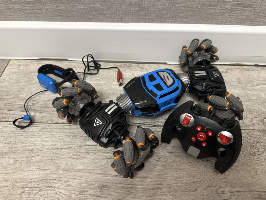 Продам машину на пульте управление